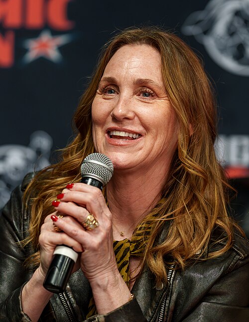 Judith Hoag as April O'Neil