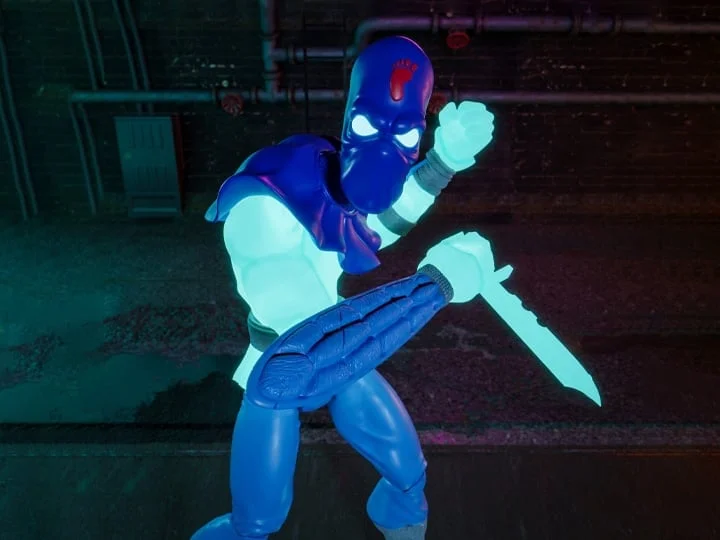 Teenage Mutant Ninja Turtles ULTIMATES! Glow-in-the-Dark Foot Soldier Exclusive Action Figure